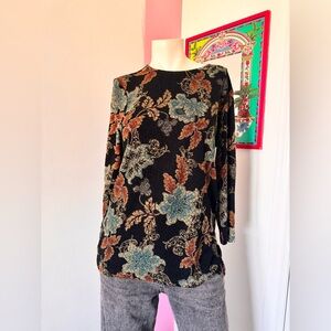 Leaf Patterned Women's Top